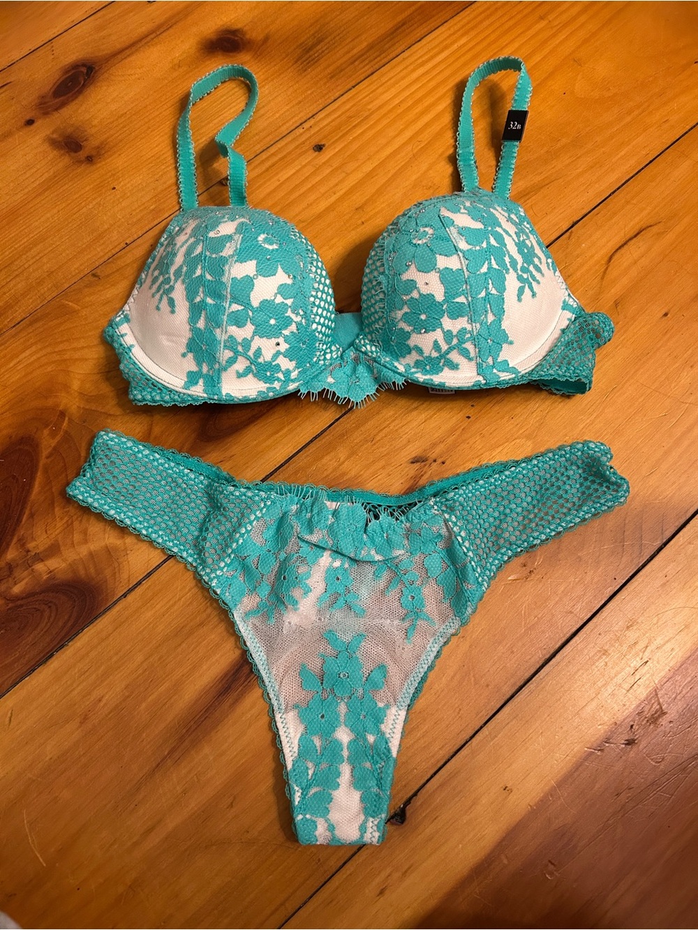Victoria's Secret Very Sexy Push-up Lace Bra and Thong Set